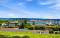 Telegraph Dr, CoosBay, OR 97420
