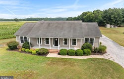 14154 PEPPERBOX Road, DELMAR, DE 19940