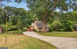 200 1/2 Pine Street, Barnesville, GA 30204