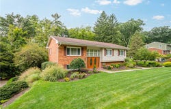 156 Gateshead Drive, Peters Twp, PA 15317