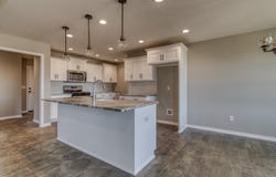 1362 S Mahn Avenue, Springfield, MO 65802