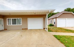 416 W 2nd St., Holstein, IA 51025