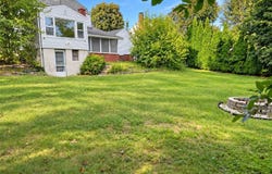 27 Hilltop St, West Springfield, MA 01089