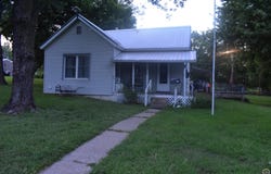 428 E 11th ST, Horton, KS 66439