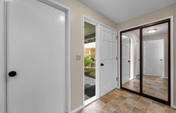 4613 E 18TH St, Vancouver, WA 98661