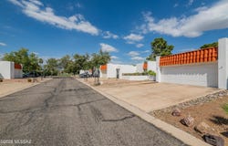 6876 E Calle De Oro, Tucson, AZ 85715
