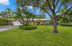 1245 Algardi Ave, Coral Gables, FL 33146