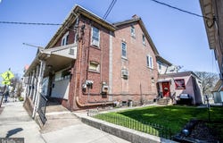 82 MAIN Street, PENNSBURG, PA 18073