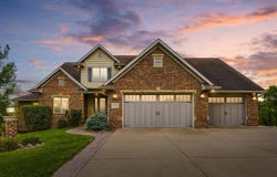 6036 Forest Hills Drive, Dubuque, IA 52002