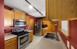 10390 64th Street NE, Albertville, MN 55301