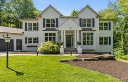 4380 Michigan Street NE, Grand Rapids, MI 49525