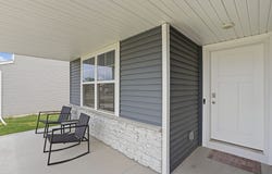 2567 SE Fox Valley Drive, West Des Moines, IA 50265
