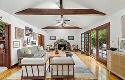 5725 Canyonside Road, La Crescenta, CA 91214