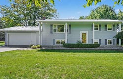 160 Devon Drive, St Louis, MI 48880