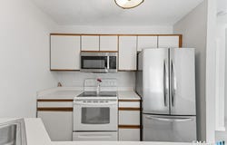 816 Hartford Road, Manchester, CT 06040