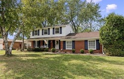 25137 Castlereigh Drive, Farmington Hills, MI 48336