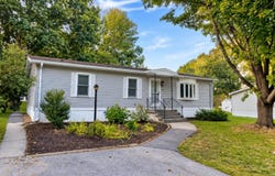 7 Amy Lane, Hampstead, NH 03841