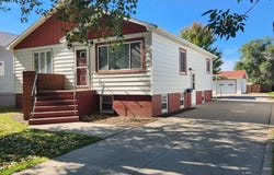 610 S Pearson Ave, Glendive, MT 59330