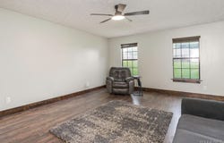210 SCENIC Drive, Elmore, AL 36025