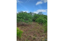 1060 Fox Lane, Lockhart, TX 78644