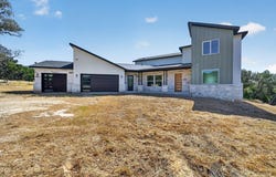 18213 Gregg Bluff Rd, Jonestown, TX 78645