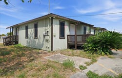 4942 Everhart Rd, Corpus Christi, TX 78411