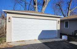 110 Cedar Circle, Streamwood, IL 60107