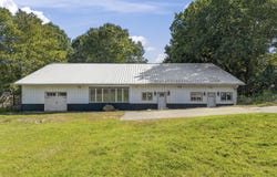 935 US Route 1, York, ME 03909