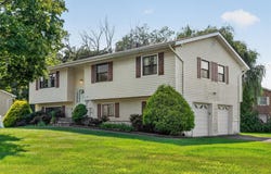 59 Mallory Road, Spring Valley, NY 10977