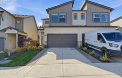 908 ROSEBUD Ct, ForestGrove, OR 97116