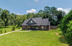 2739 ROLLING MEADOWS Dr, Jasper, AL 35503