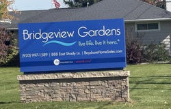 888 E Shady Lane, Neenah, WI 54957-0000
