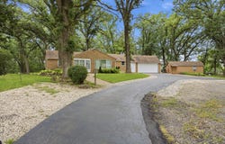 37W961 Bowes Road, Elgin, IL 60124