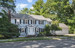 43 Chatham Rd, Norwood, MA 02062