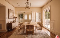 8233 Roxbury Rd, Los Angeles, CA 90069