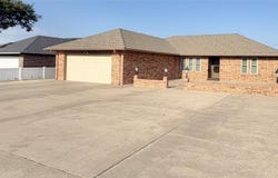 1915 Chisholm Drive, Guymon, OK 73942