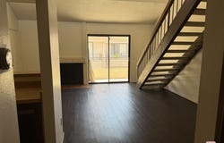 8221 Langdon Ave, Van Nuys, CA 91406