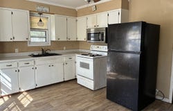 302 Maxine St, East Prairie, MO 63845