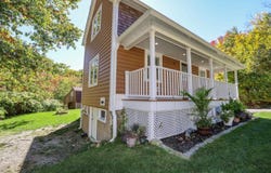 11 Ash Street, Londonderry, NH 03053