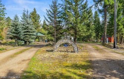 123 E Mountain View Rd, Clark Fork, ID 83811