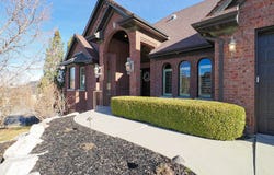 515 S TANGLEWOOD Loop E, North Salt Lake, UT 84054