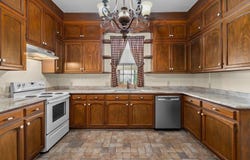 910 W 14TH Ave, Jasper, AL 35501