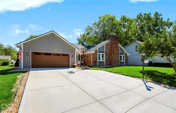 999 Shoreline Circle, Cicero, IN 46034