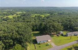 15 Walker RD, Lavaca, AR 72941