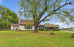 17911 E Highway 86, Neosho, MO 64850