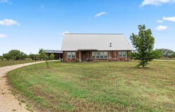 707 CREEK RD, Marion, TX 78124