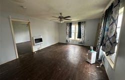 102 W Mesquite St, Granger, TX 76530