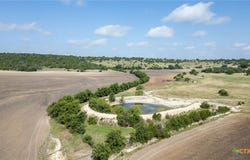 105 Fm-1047, Evant, TX 76880
