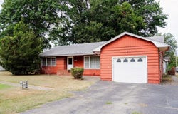 300 Huston Avenue, Altamont, KS 67330