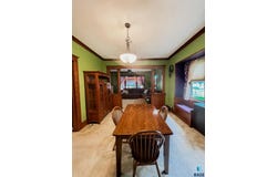 213 N Cedar St, Luverne, MN 56156